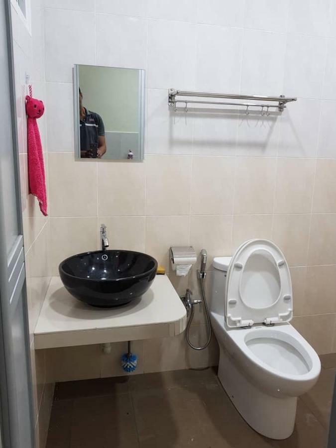 Aistay Ipoh Luaran gambar