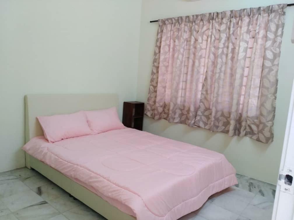Aistay Ipoh Luaran gambar